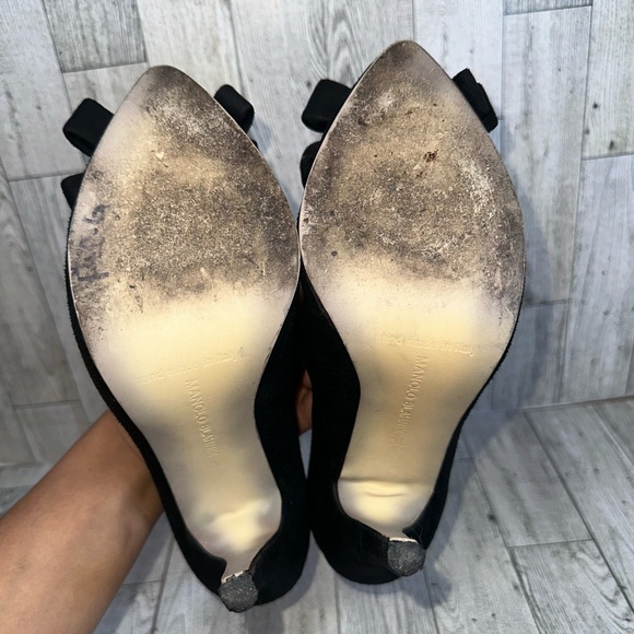 Manolo Blahnik Lisa Suede High-Heel Bow Pump Black size 38✨ - Picture 7 of 16